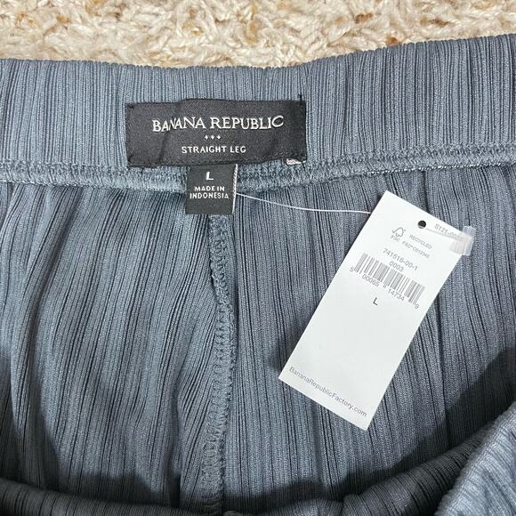 Banana Republic | NWT Gray Ribbed Knit Relaxed Fit Straight Leg Lounge Pants - Picture 7 of 8